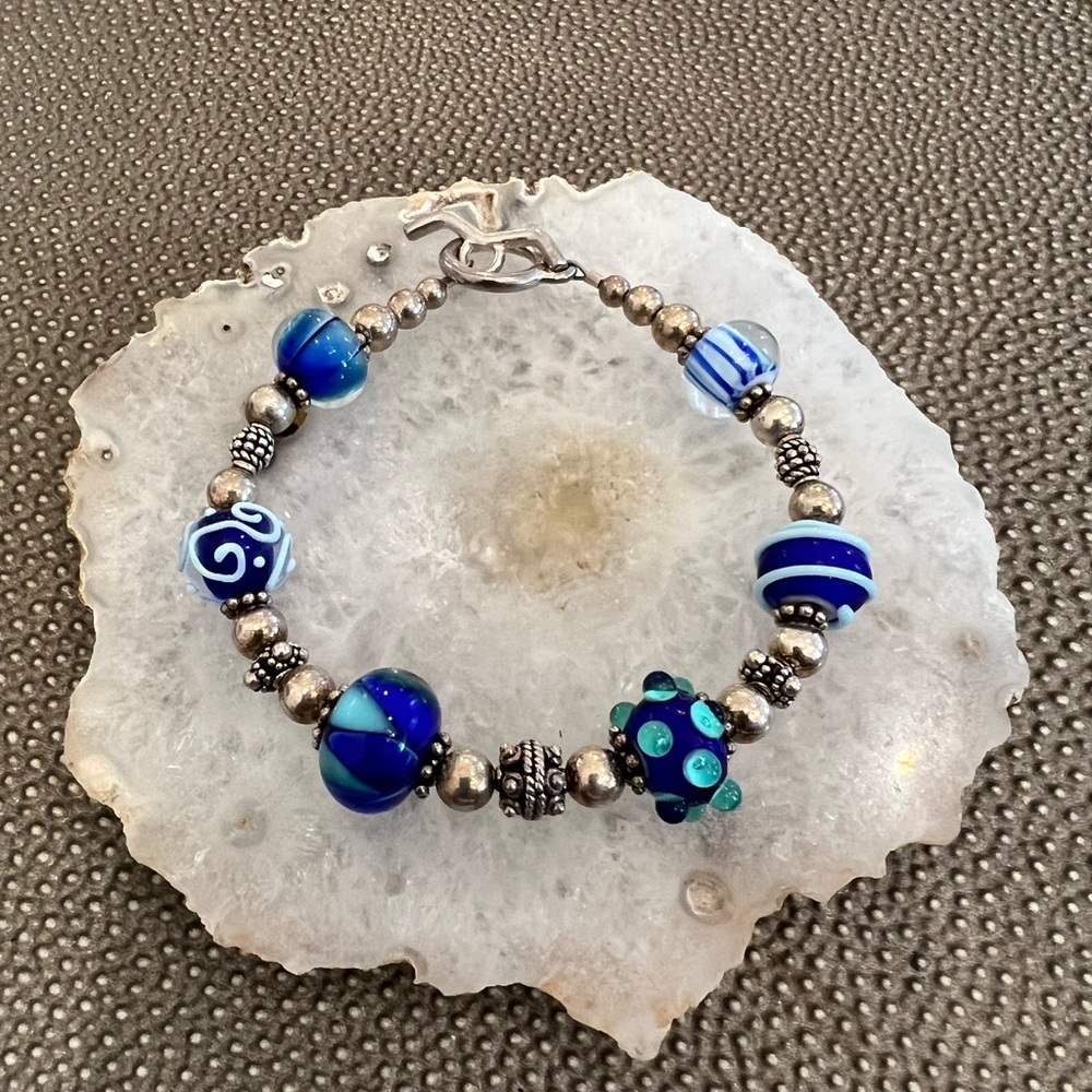 Bracelet Silver Blue toggle 8”